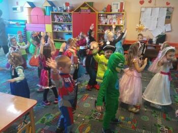 27867641_1868855339823233_4142825260385138725_n