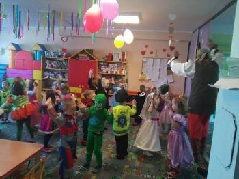 27750834_1868855439823223_1867376512051998055_n