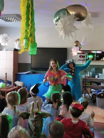 419966476_886898036745126_5065204147355759083_n