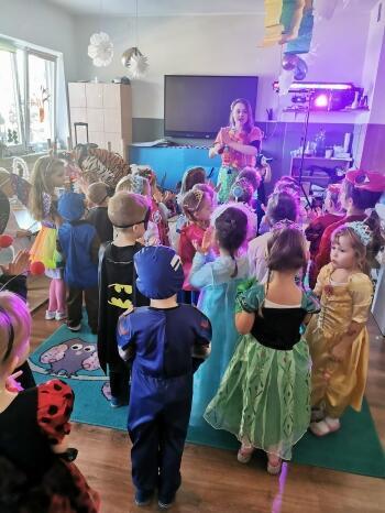 419974156_886900643411532_151093419818116857_n