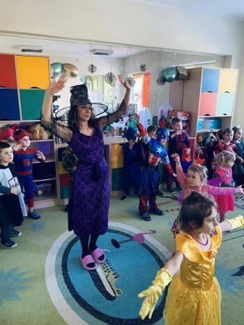 420103752_886975656737364_307289084722990349_n