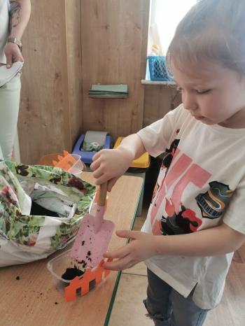 2bab5235-df52-495d-ad58-6827b3ff941b