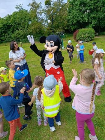 160379b8-653d-4d75-9aae-28d0f75d0fb1