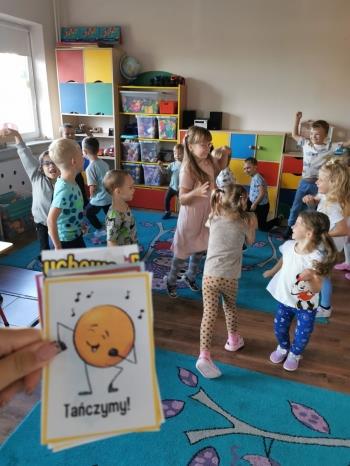 697219a3-6921-47a4-a7b4-85a2d17c3705