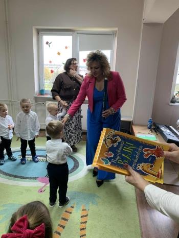 9ce620d4-df7b-4809-ab28-d4290369a5ca