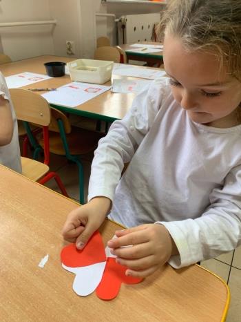 7b09a427-bca7-4868-b348-0e85348b6083