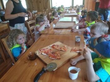 62146304_886844064984760_7560530333871898624_n