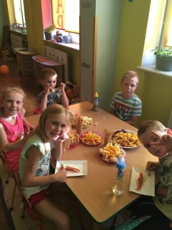 64629757_338900096803097_38636013966327808_n